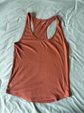 Universal thread racer back tank top 🧡
